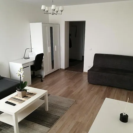 Town Apartment *